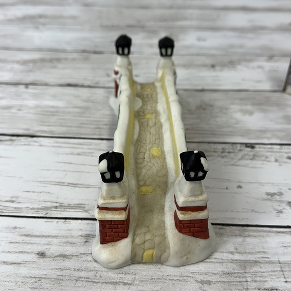 DICKENS KEEPSAKE PORCELAIN BRICK BRIDGE CHRISTMAS VILLAGE ACCESSORY IN BOX - Picture 5 of 9